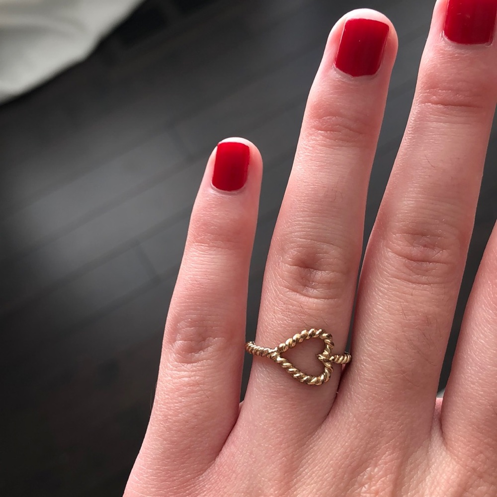 FREE W PURCHASE Brandy Melville Heart Ring